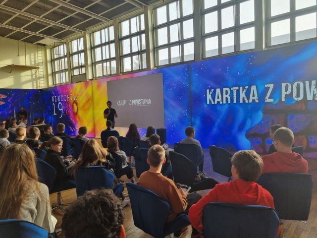 INNOWACYJNA HISTORIA- NOWE TECHNOLOGIE W SŁUŻBIE EDUKACJI